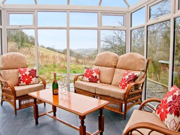 Hendre Aled Farmhouse Llansannan Exterior photo